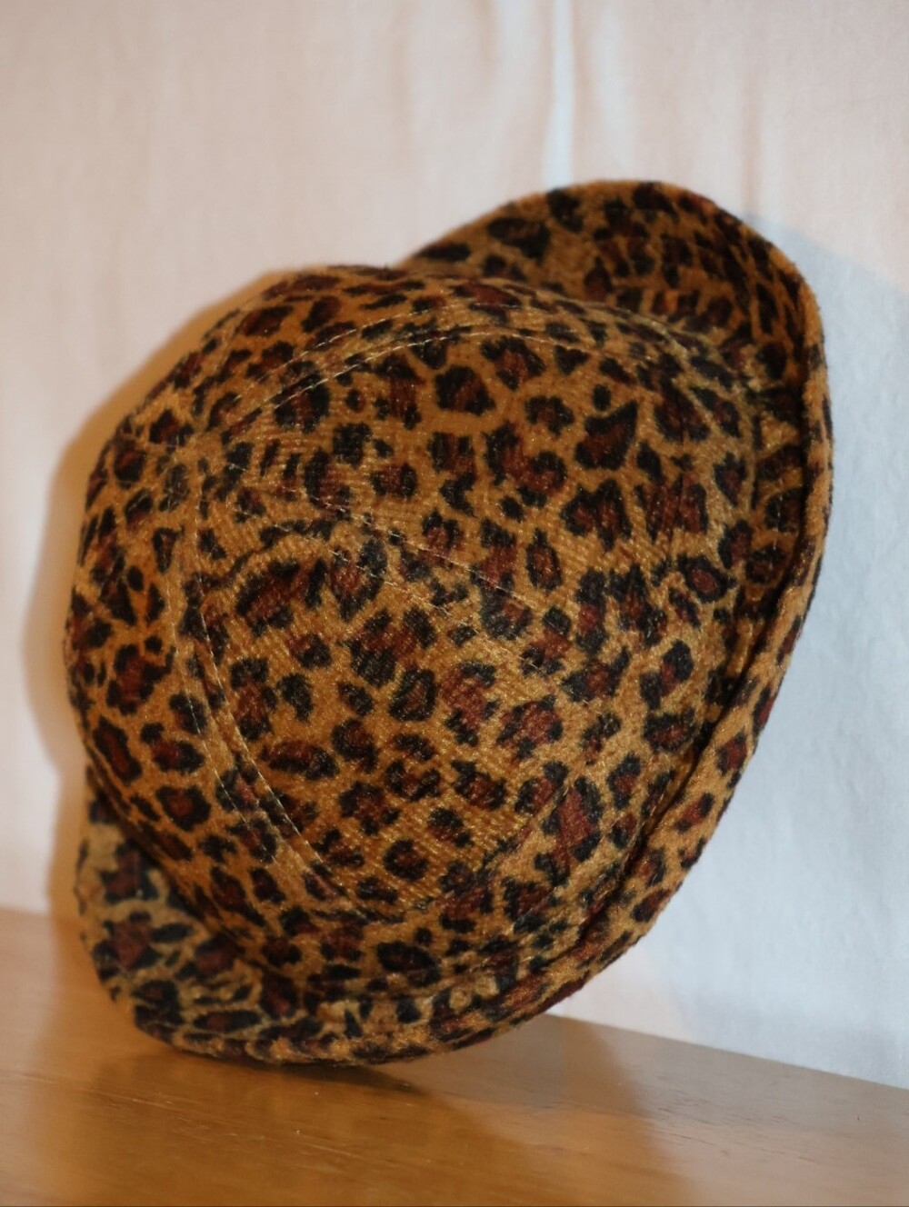 Girls' Vintage Style Leopard Print Bowler Cloche Rounded Crown Derby Hat.